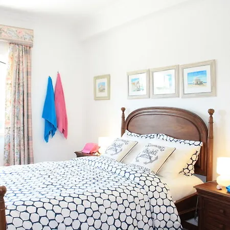 Golden Halcyon - Willa Ericeira