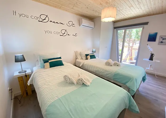 Golden Halcyon - * Ericeira