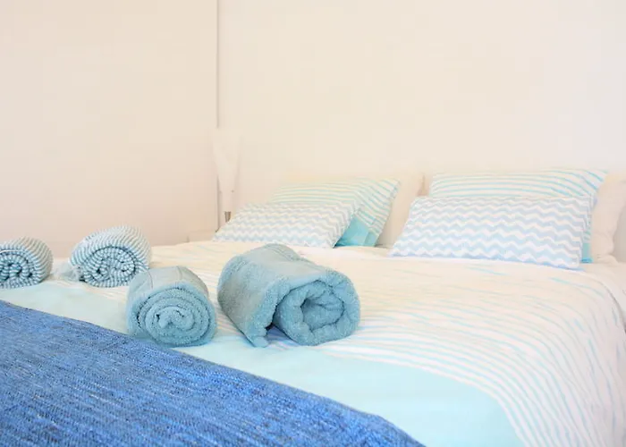 Golden Halcyon - * Ericeira